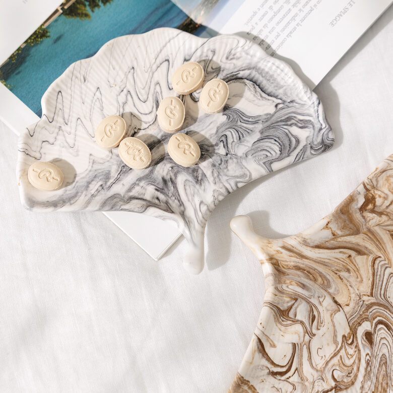 Ginkmedis – Jesmonite padėkliukas