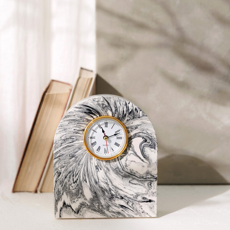 Laikrodis „Laiko tėkmė“