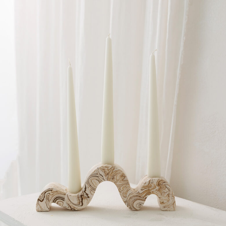 TRIO – Jesmonite žvakidė trims žvakėms