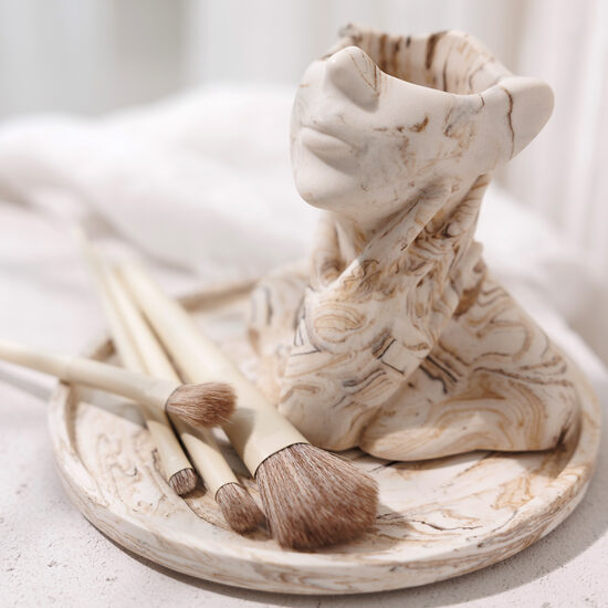 "DIVA"- namu dekoras, kuris kalba be žodžių